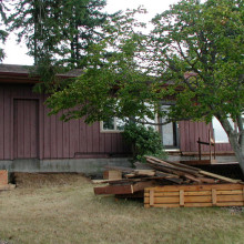 Exterior of Indianola home before remodel and second-story addition